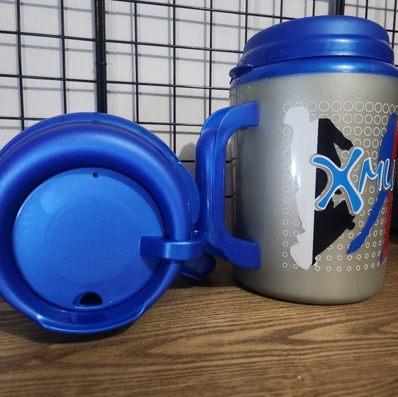 711 Vintage X Mug On The Run, CANADIAN Pair Of 52 Oz Tumblrs - Picture 3 of 6